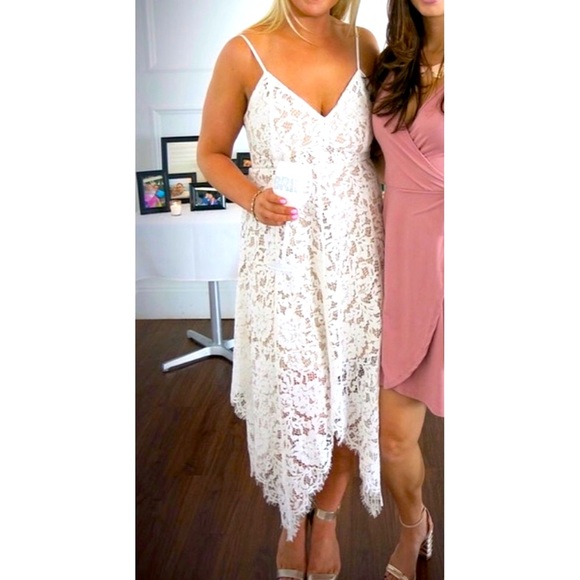 Lulu’s White Dress | 10 - Picture 2 of 6